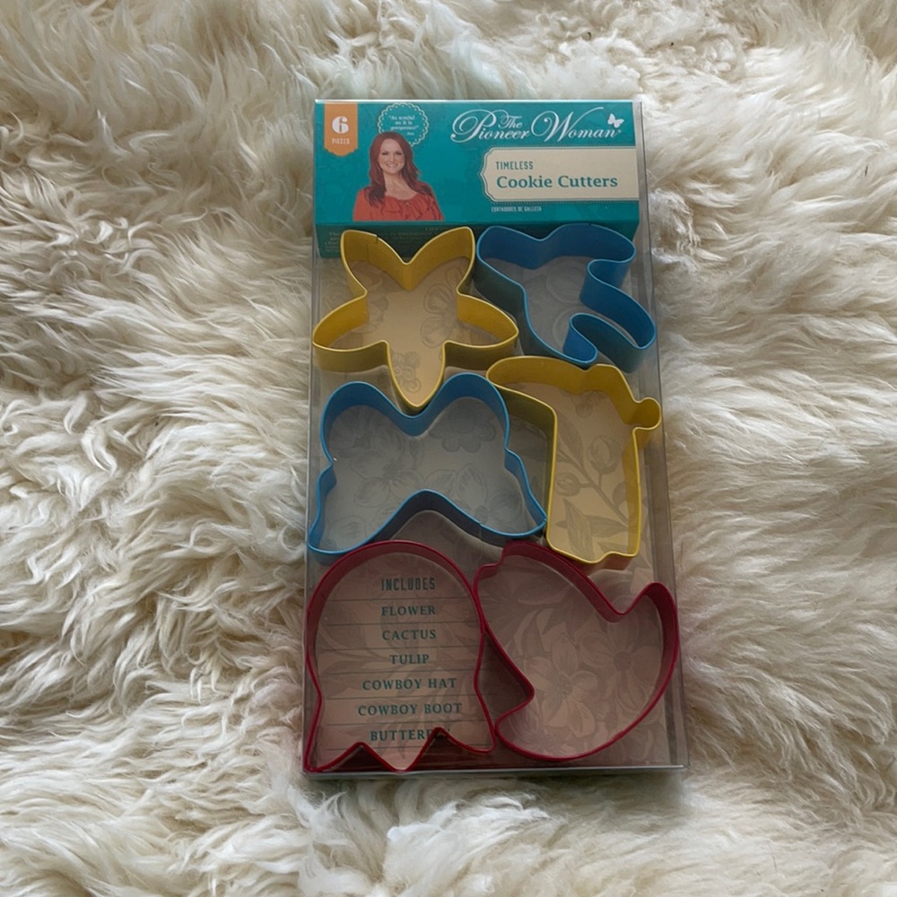 The Pioneer Woman Timeless Cookie Cutters